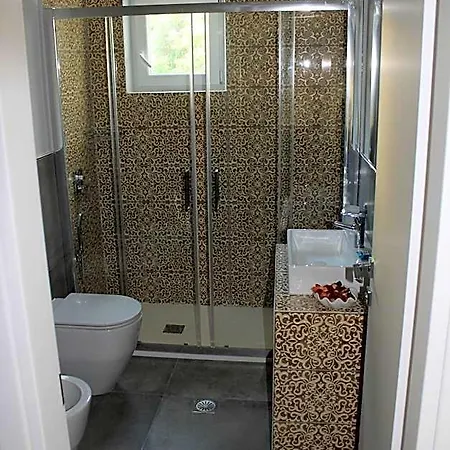Olive Luxury ליאפאדס